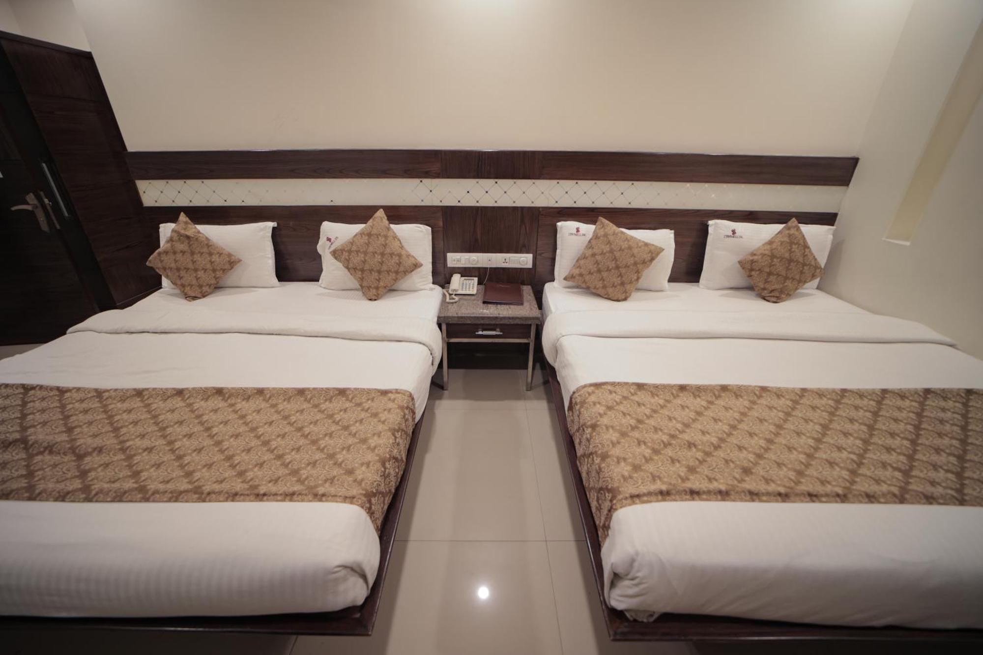 Hotel Stay Well Dx Ню Делхи Екстериор снимка