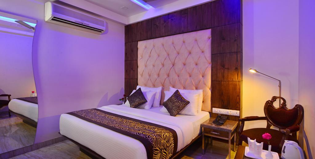 Hotel Stay Well Dx Ню Делхи Екстериор снимка